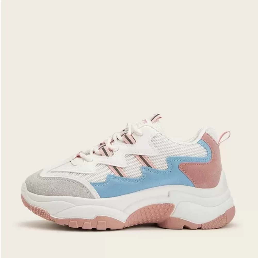 Cute tennis never worn
